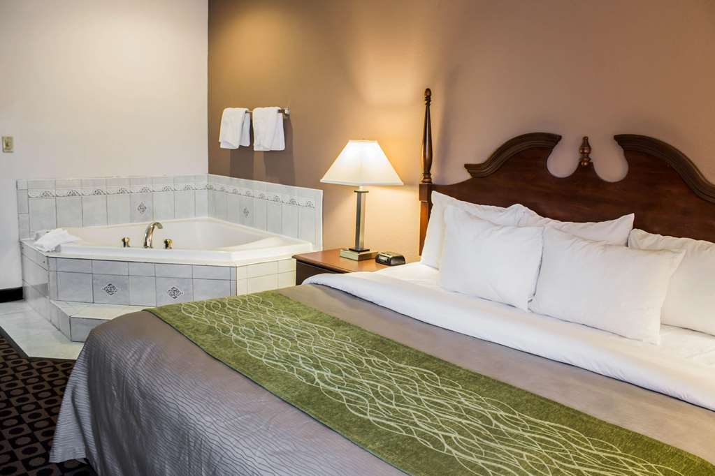 Quality Inn High Point - Archdale Номер фото
